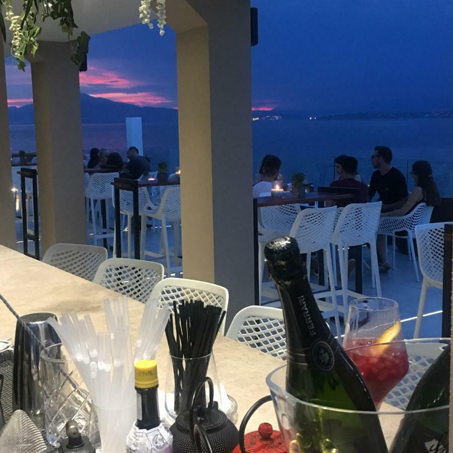 Aianteion Bay Luxury & 3* Aiándion