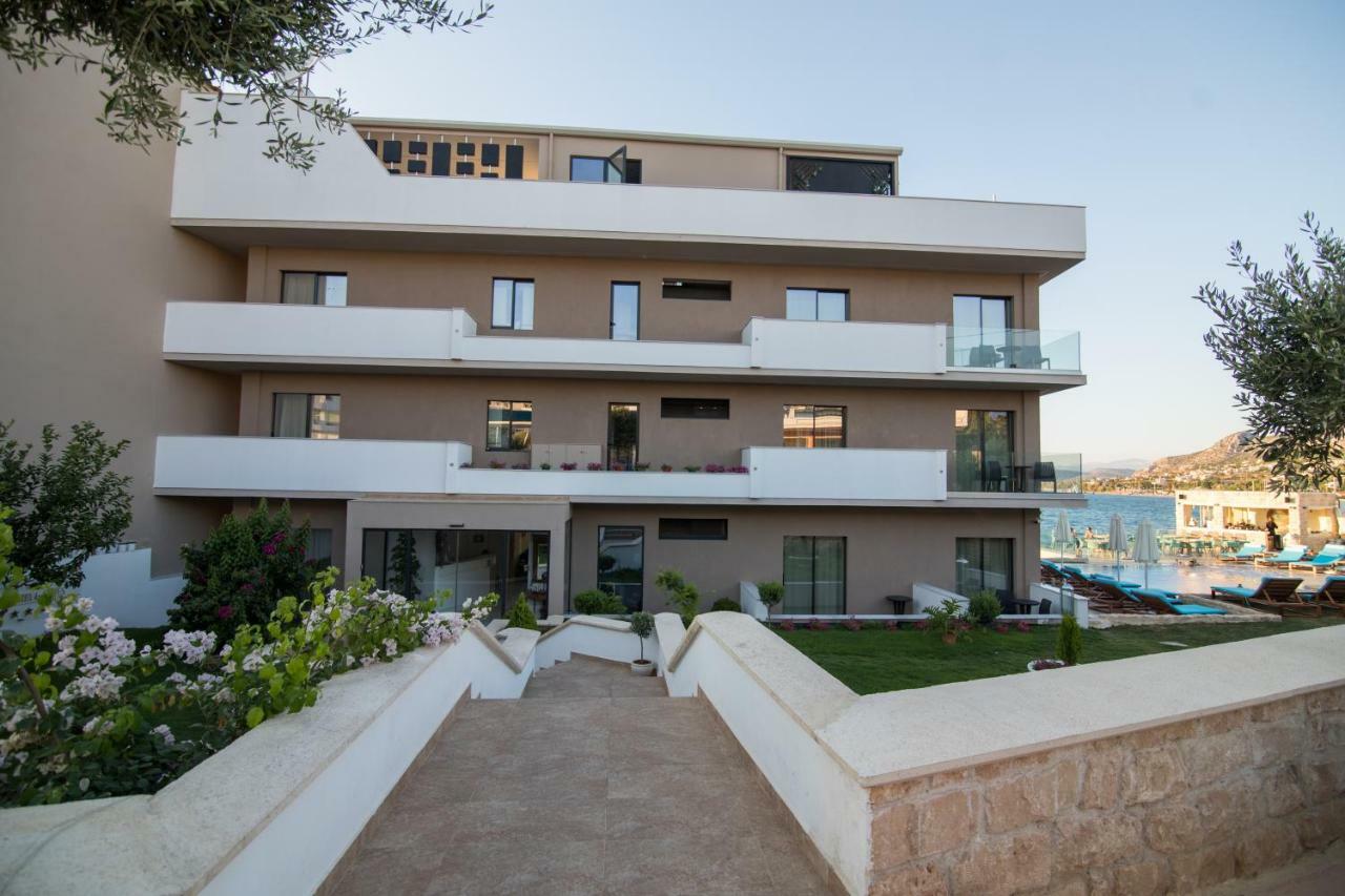Aianteion Bay Luxury & מלון 3*